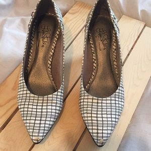 White with black stripes heels